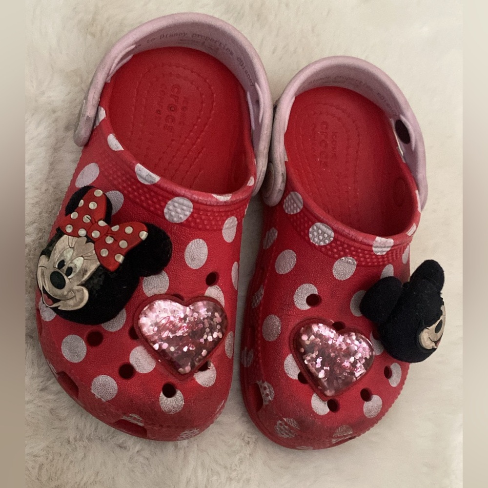 Crocs Disney Kids Red and White Minnie Mouse Slippers